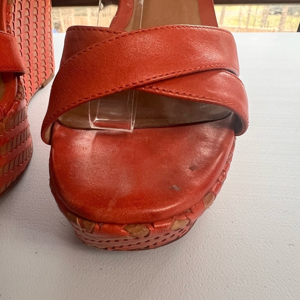 Pour La Victoire Women's Bonita Wedge Sandal size 7 orange woven platform - Picture 4 of 16